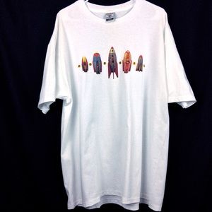 FOSSIL CLASSIC WEAR T-SHIRT.  ROCKET DESIGN.